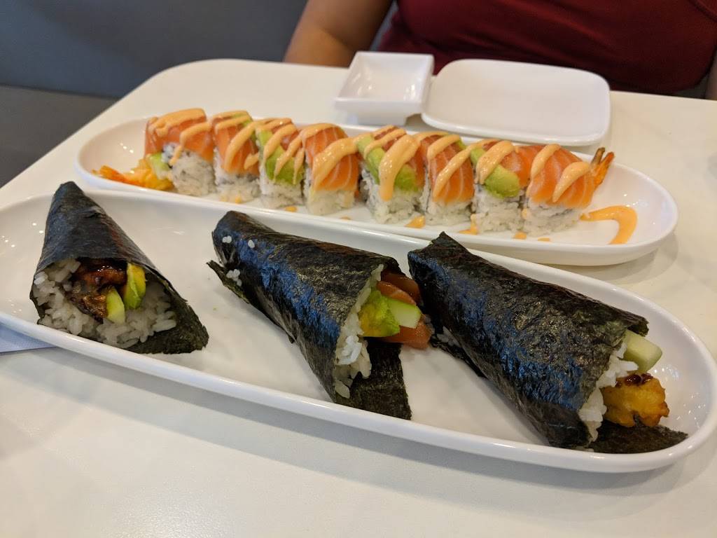 Rollin Sushi Café | restaurant | 140 W Center Street Promenade, Anaheim, CA 92805, USA | 6572309060 OR +1 657-230-9060