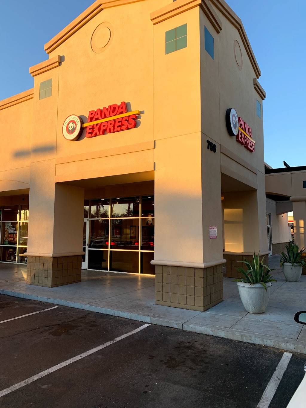 Panda Express | meal takeaway | 756 S Gilbert Rd, Gilbert, AZ 85296, USA | 4806327065 OR +1 480-632-7065