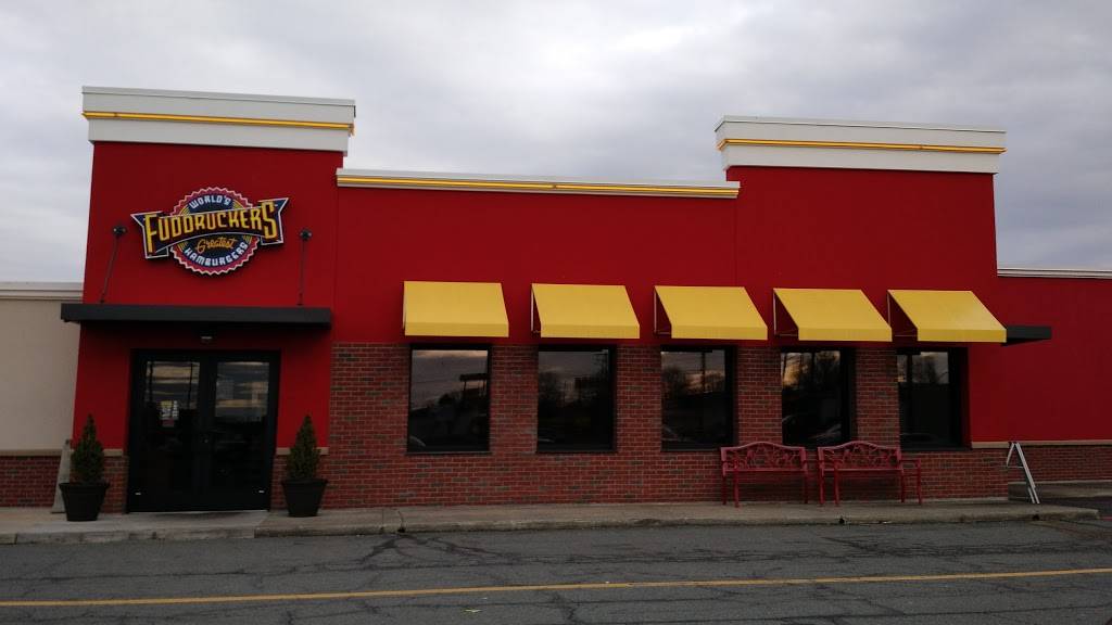 Fuddruckers | restaurant | 100 N Carter Rd, Ashland, VA 23005, USA | 8047986011 OR +1 804-798-6011