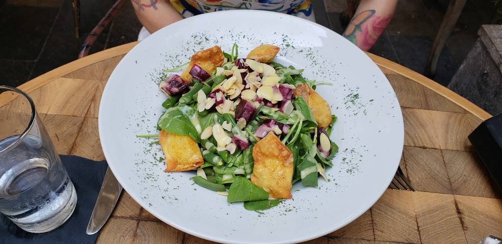 Babettes | restaurant | Shopping Center, 7962 East Coast Hwy, Newport Coast, CA 92657, USA | 9497159915 OR +1 949-715-9915