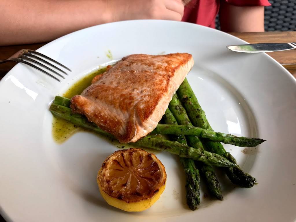 Del Friscos Grille | restaurant | 154 E 3rd St, Fort Worth, TX 76102, USA | 8178879900 OR +1 817-887-9900