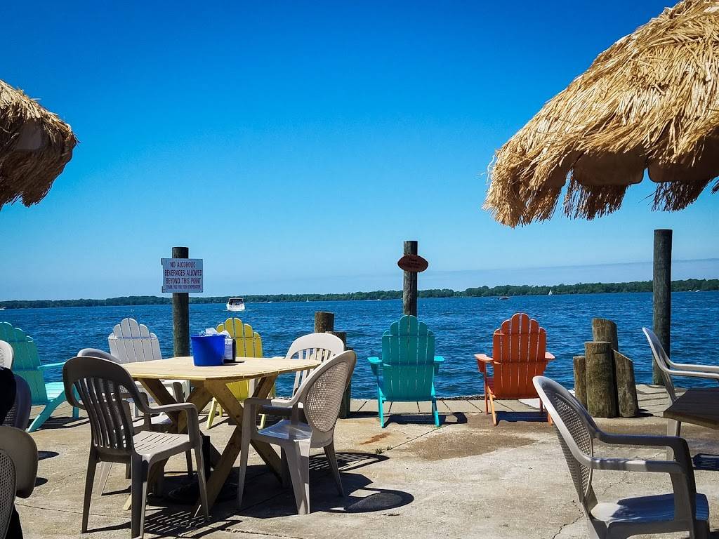 Rum Runners | restaurant | 133 E Dobbins Landing, Erie, PA 16507, USA | 8144554292 OR +1 814-455-4292