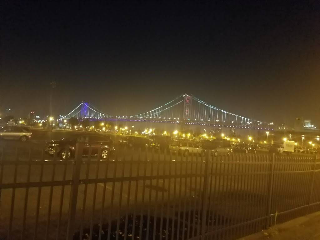 Market Street Pizzeria & Italian Bistro | restaurant | 1 Market St, Camden, NJ 08102, USA | 8565414100 OR +1 856-541-4100