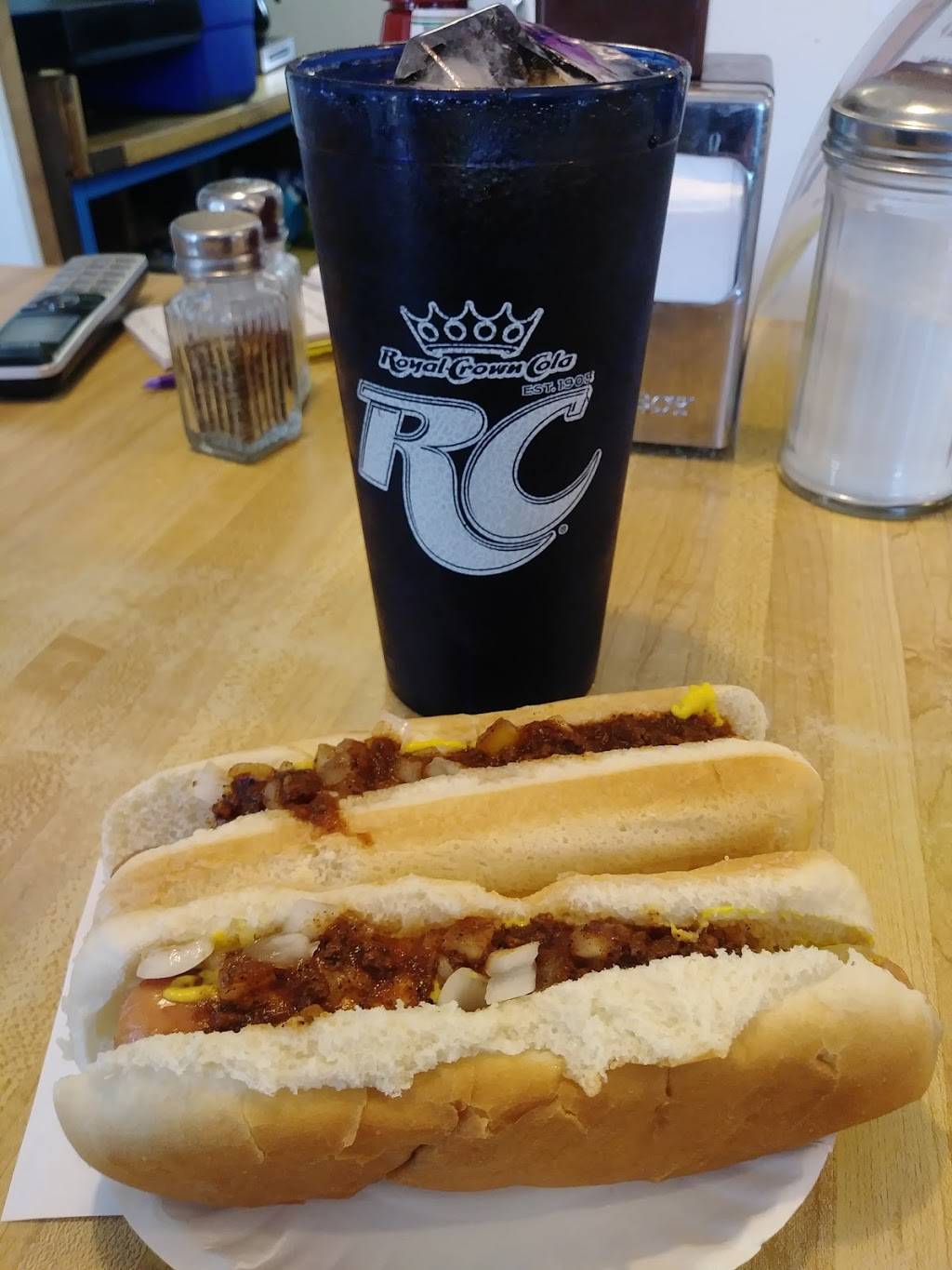 Abes Hot Dogs | restaurant | 315 S Mountain Blvd, Mountain Top, PA 18707, USA | 5704740388 OR +1 570-474-0388