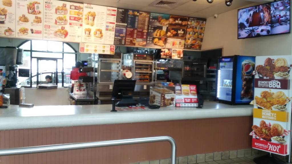 KFC | restaurant | 2170 FM407, Highland Village, TX 75077, USA | 9723171766 OR +1 972-317-1766