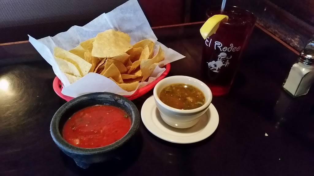 El Rodeo Mexican Restaurant | restaurant | 7420 Douglas Ave, Urbandale, IA 50322, USA | 5152517647 OR +1 515-251-7647
