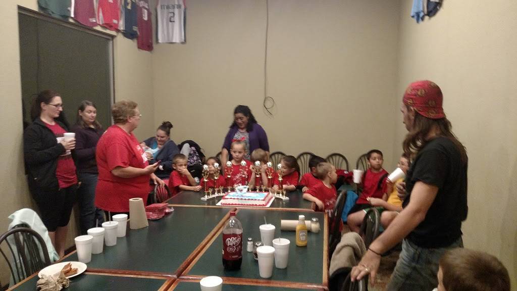 Wing Dingers | restaurant | 700 NW Loop 564, Mineola, TX 75773, USA | 9035691113 OR +1 903-569-1113