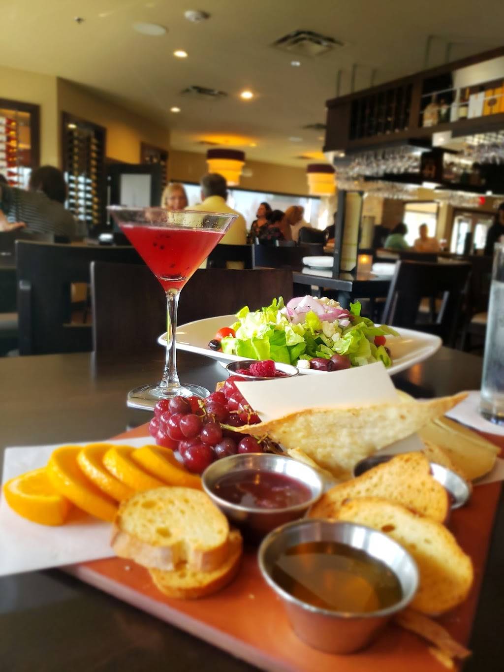 Harvest Seasonal Grill & Wine Bar - Montage | restaurant | 7011 Shoppes Blvd, Moosic, PA 18507, USA | 5703423330 OR +1 570-342-3330