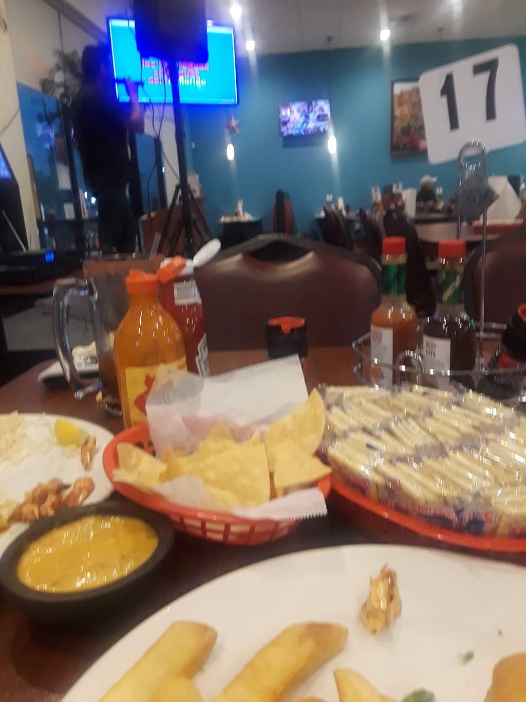 El barco Seafood Bar & Grill.” | restaurant | 2650 Hickory Tree Rd, Balch Springs, TX 75180, USA | 2145799638 OR +1 214-579-9638