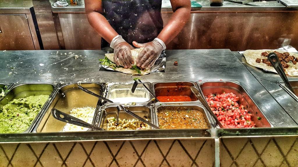 Chipotle Mexican Grill | restaurant | 274 S Weber Rd, Bolingbrook, IL 60490, USA | 6307599359 OR +1 630-759-9359