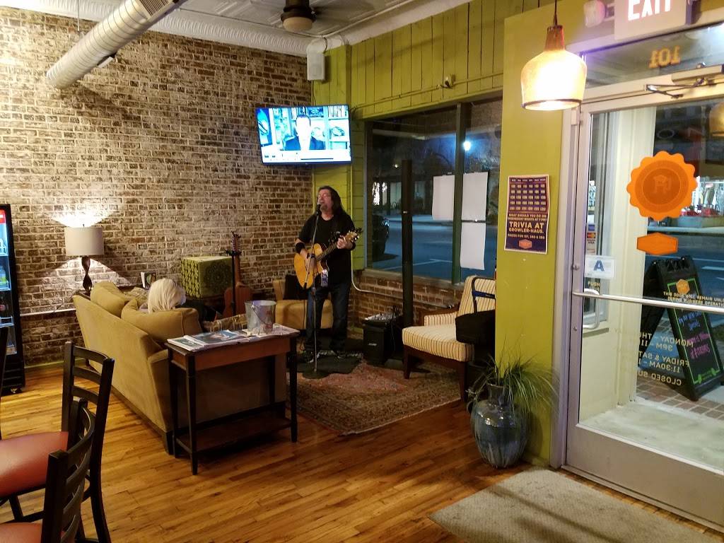 Growler Haus Fountain Inn | restaurant | 101 N Main St, Fountain Inn, SC 29644, USA | 8644092337 OR +1 864-409-2337