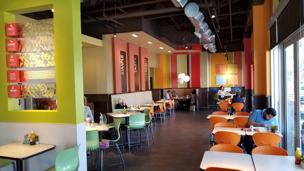 Zoës Kitchen | restaurant | 9108 Strada Pl Ste 14110, Naples, FL 34108, USA | 2392073894 OR +1 239-207-3894