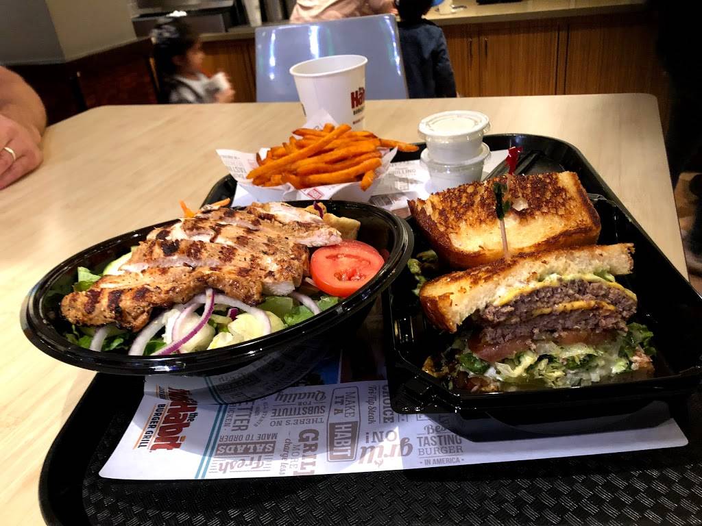 The Habit Burger Grill | meal takeaway | 1640 E Monte Vista Ave, Vacaville, CA 95688, USA | 7074520292 OR +1 707-452-0292