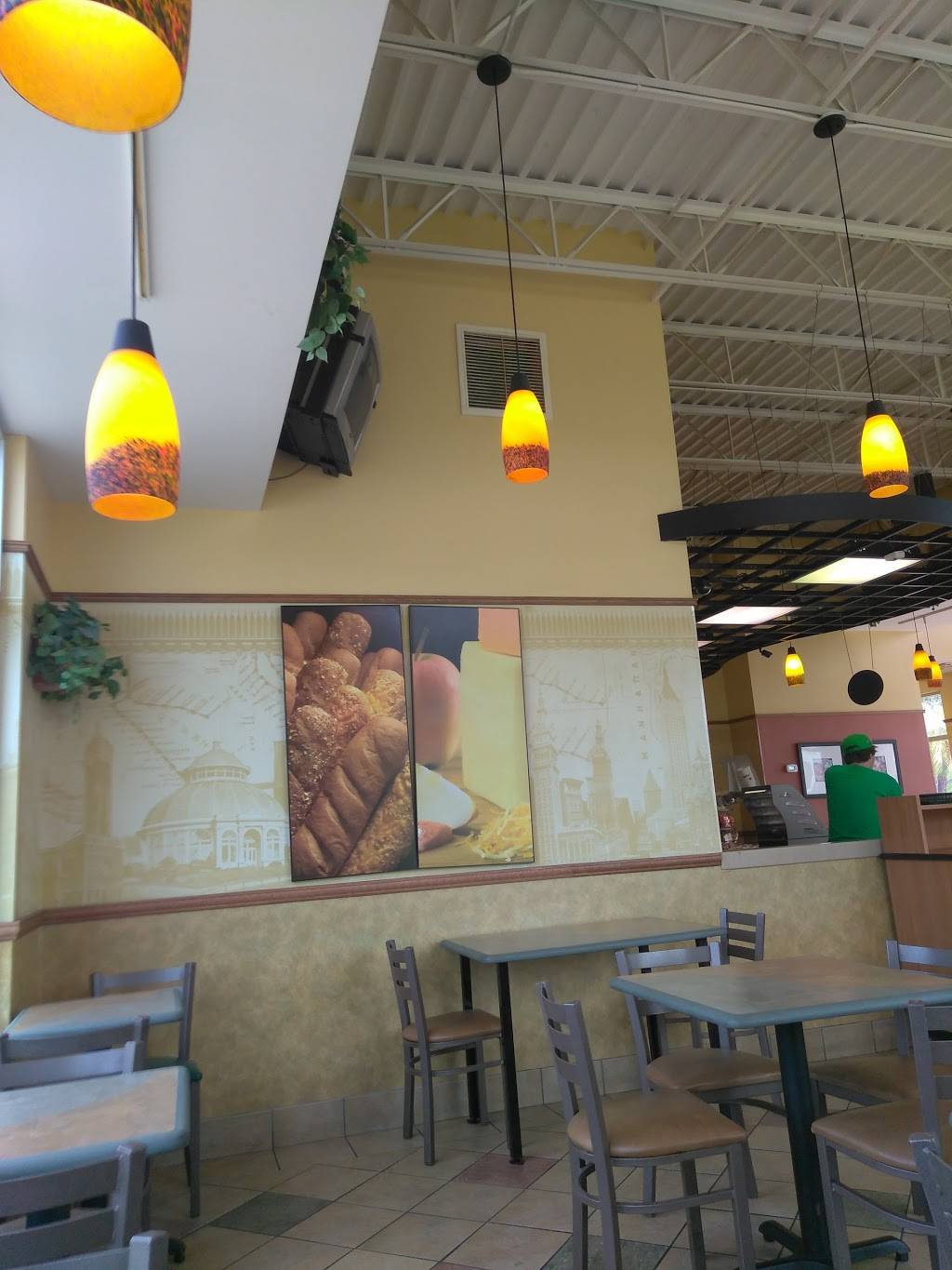 Subway Restaurants | restaurant | 2006 Drew St, Clearwater, FL 33764, USA | 7274437350 OR +1 727-443-7350
