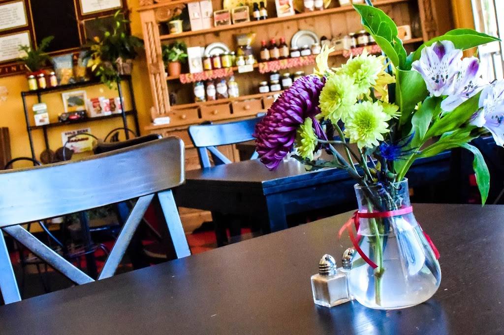 Village Gourmet-Cafe & Catering | restaurant | 23 S Prospect Ave, Clarendon Hills, IL 60514, USA | 6303236885 OR +1 630-323-6885