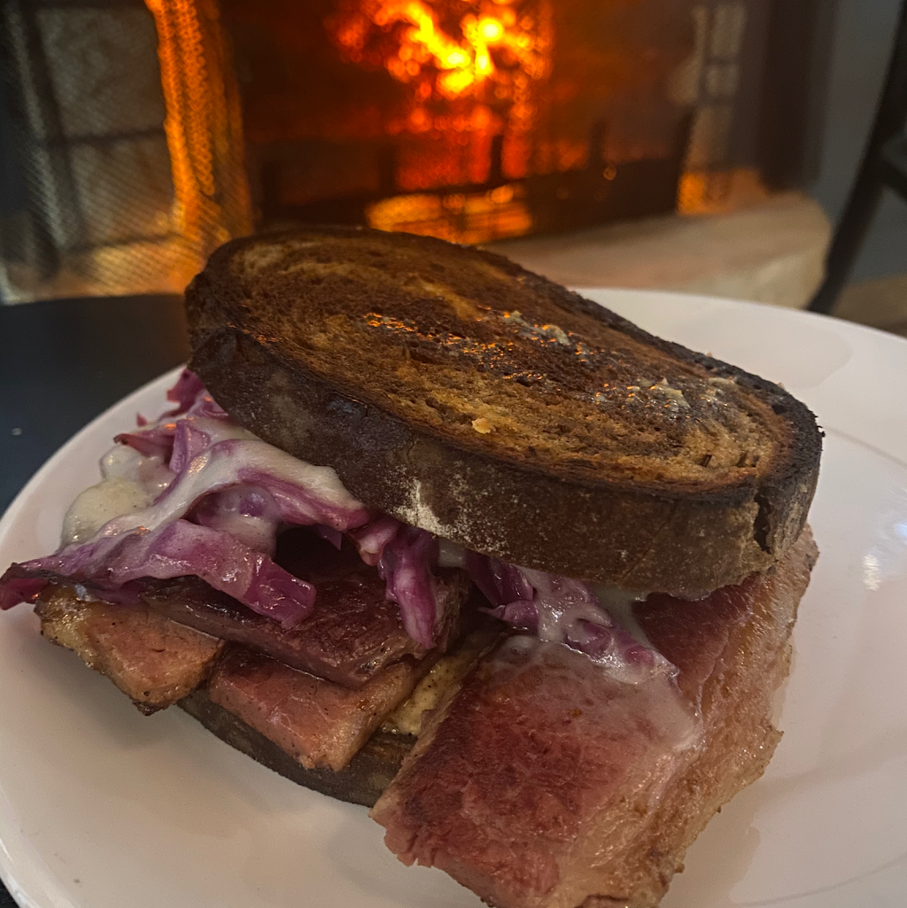 Jamesons Irish Bar | restaurant | 886 Smith Ave S, West St Paul, MN 55118, USA | 6514572729 OR +1 651-457-2729