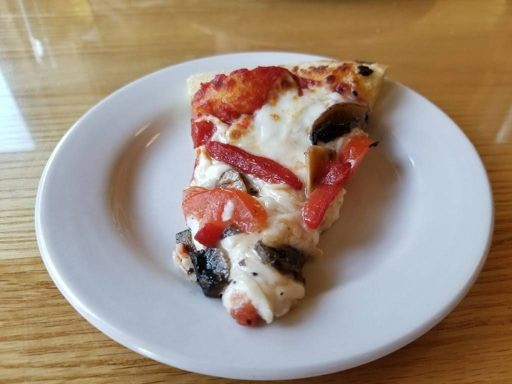 Lake Hope Lodge | restaurant | 27331 OH-278, McArthur, OH 45651, USA | 7405960601 OR +1 740-596-0601