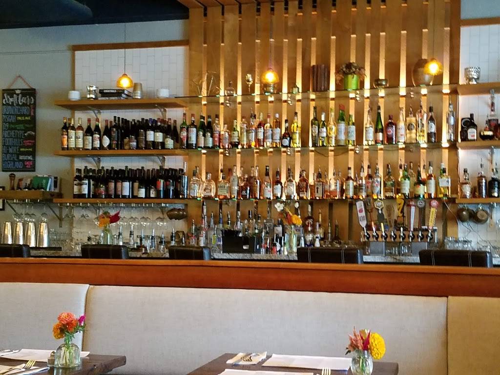 Copper Crown | restaurant | 1011 Tunnel Rd #100, Asheville, NC 28805, USA | 8285057531 OR +1 828-505-7531