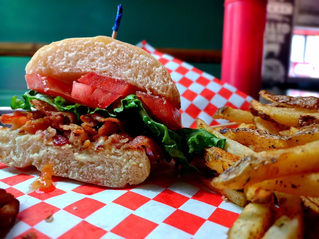 Long Wongs | restaurant | 2251 W White Mountain Blvd, Pinetop-Lakeside, AZ 85929, USA | 9283581972 OR +1 928-358-1972