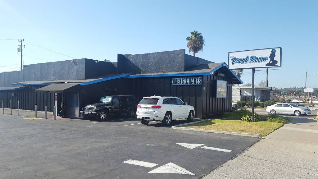 The break room bar Fullerton | restaurant | 601 S Raymond Ave, Fullerton, CA 92831, USA | 7148700711 OR +1 714-870-0711