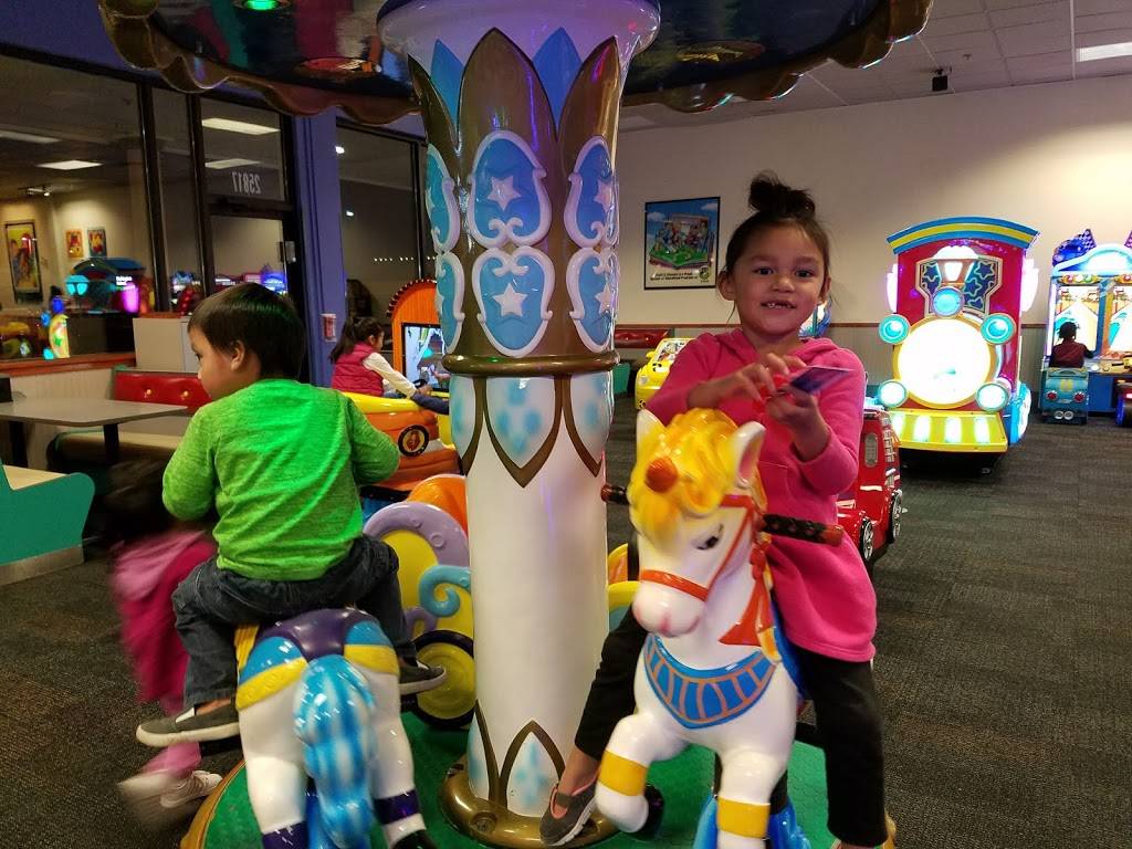 Chuck E. Cheese | restaurant | 25817 104th Ave SE, Kent, WA 98031, USA | 2538139000 OR +1 253-813-9000