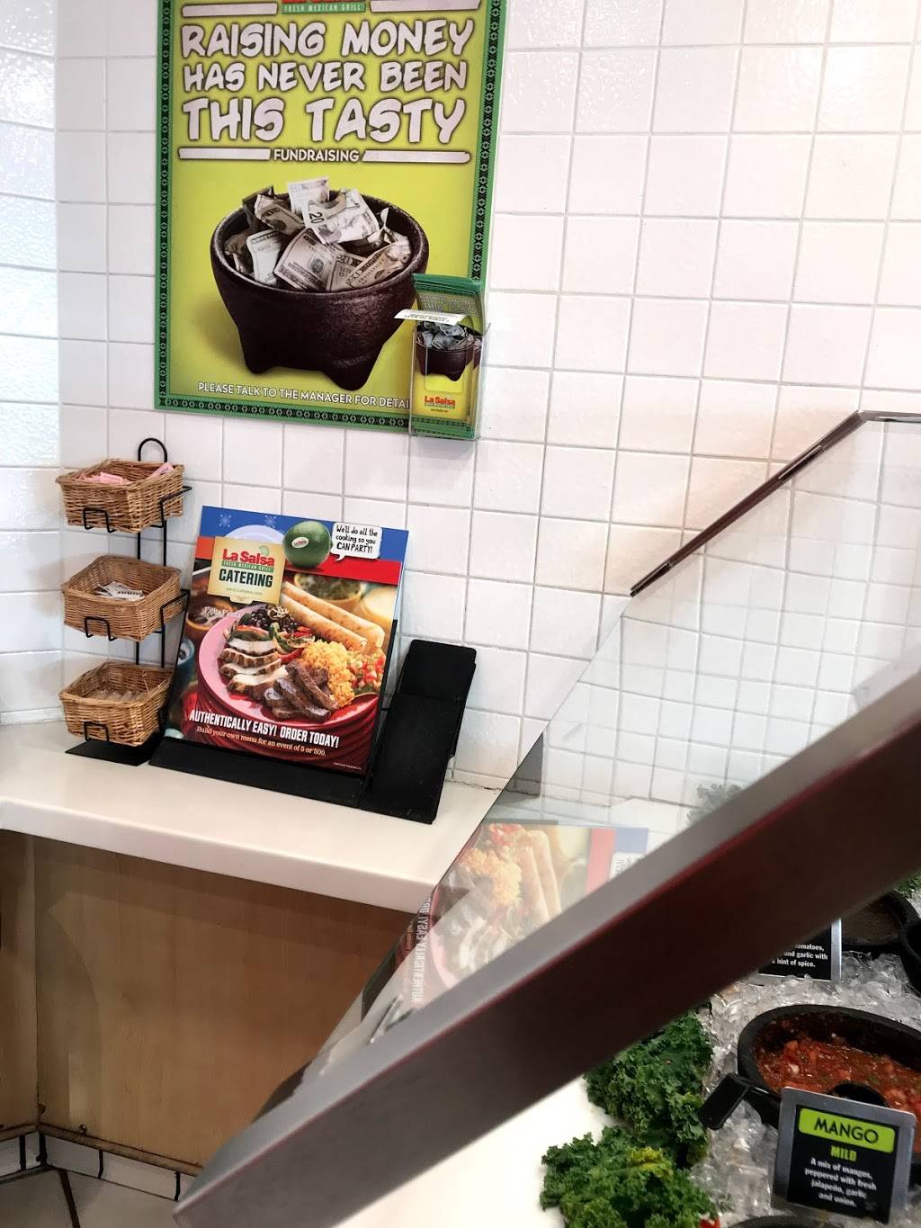 La Salsa Fresh Mexican Grill | restaurant | Marina Square Shopping Center, 1207 Marina Blvd, San Leandro, CA 94577, USA | 5103529095 OR +1 510-352-9095