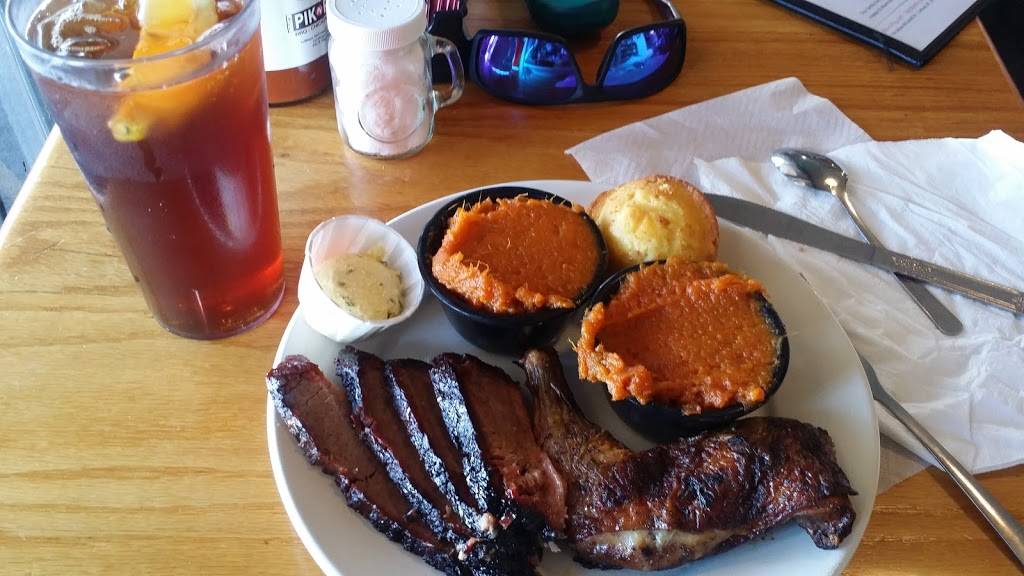 Pik N Pig | restaurant | 194 Gilliam McConnell Rd, Carthage, NC 28327, USA | 9109477591 OR +1 910-947-7591