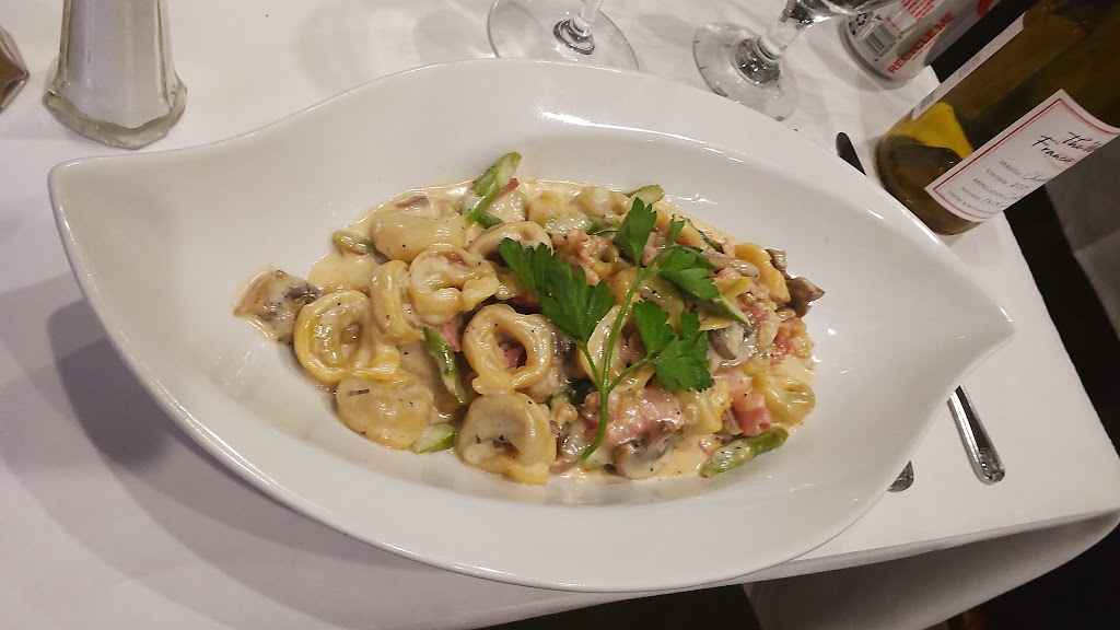 Piazza Piccola Italia | restaurant | 350 W Julian St #5, San Jose, CA 95110, USA | 4082179327 OR +1 408-217-9327