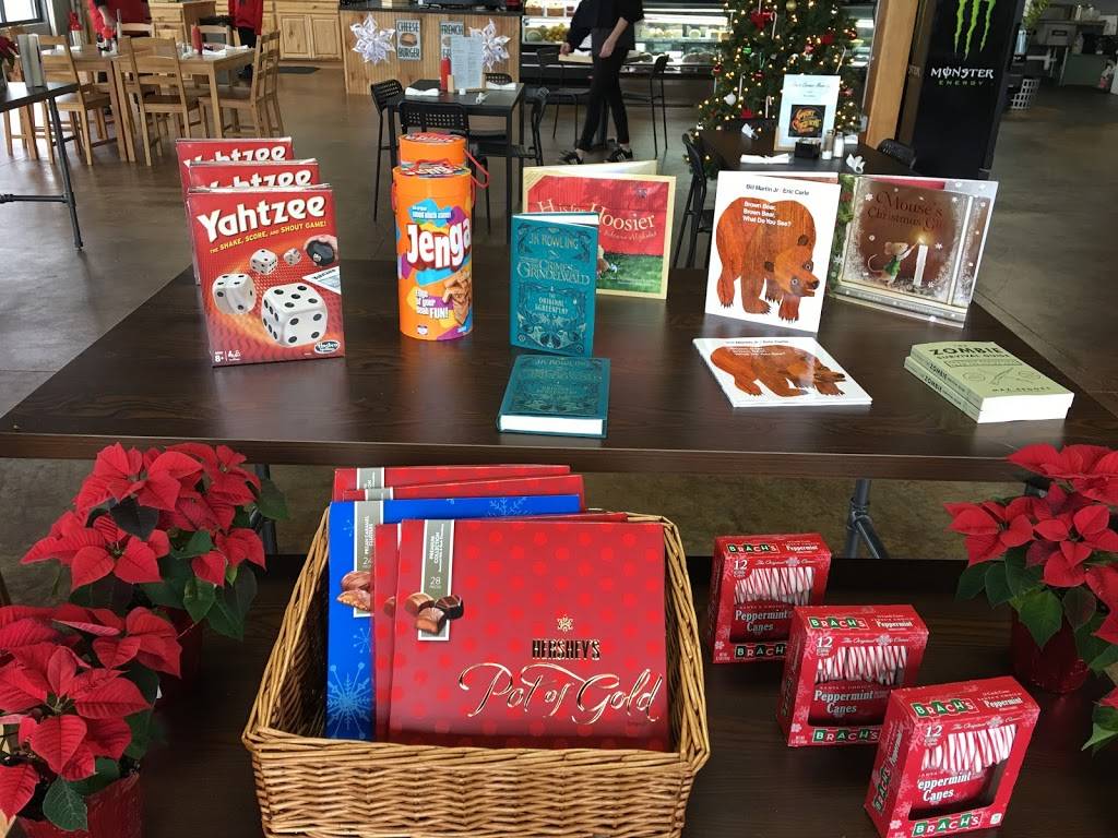 Oasis Corner Market | restaurant | 19904 Augusta Dr #5, Lawrenceburg, IN 47025, USA | 8125770670 OR +1 812-577-0670