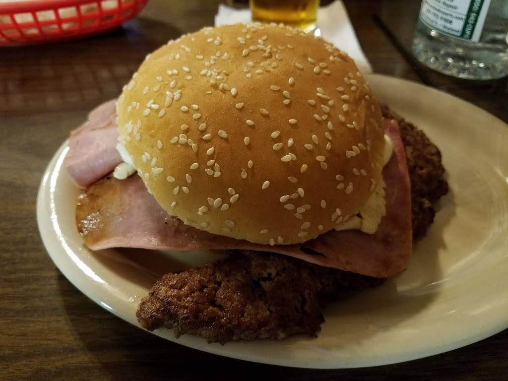 Wayland Hotel & Bar | restaurant | 104 S Main St, Wayland, MI 49348, USA | 2697922963 OR +1 269-792-2963