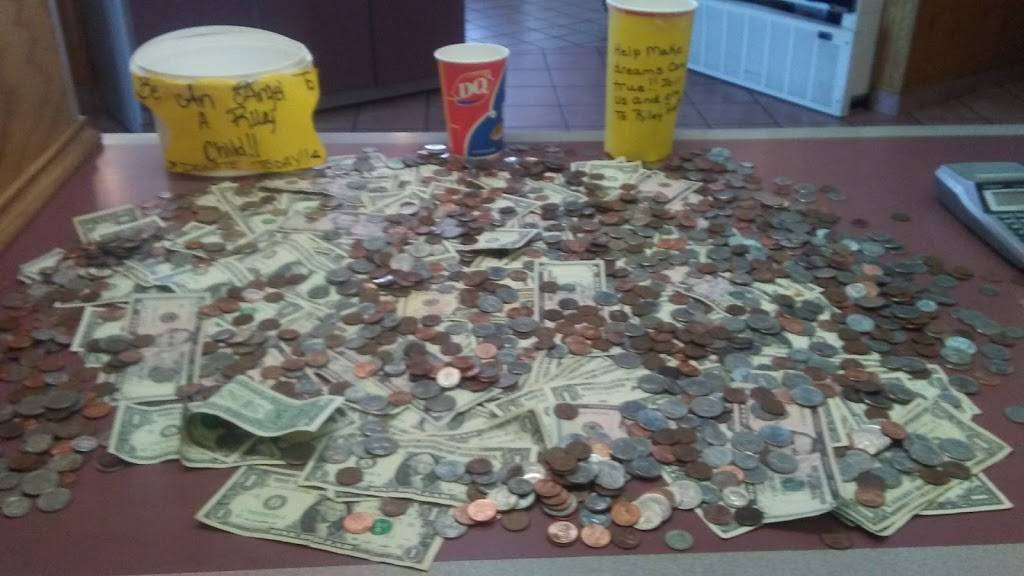 Dairy Queen | restaurant | 5231 Thompson Rd, Indianapolis, IN 46237, USA | 3177829887 OR +1 317-782-9887