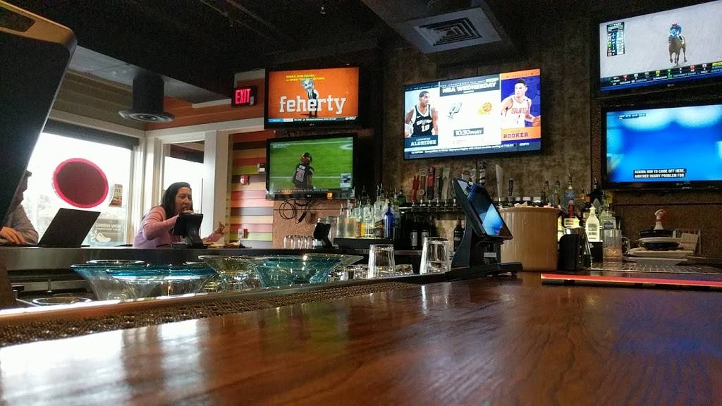 Chilis Grill & Bar | restaurant | 5035 Windward Pkwy, Alpharetta, GA 30004, USA | 7706191818 OR +1 770-619-1818