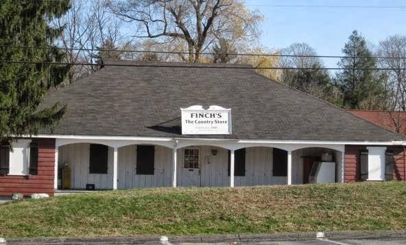 Finchs Country Store | meal takeaway | 4 Bedford-Banksville Rd, Bedford, NY 10506, USA | 9142053699 OR +1 914-205-3699