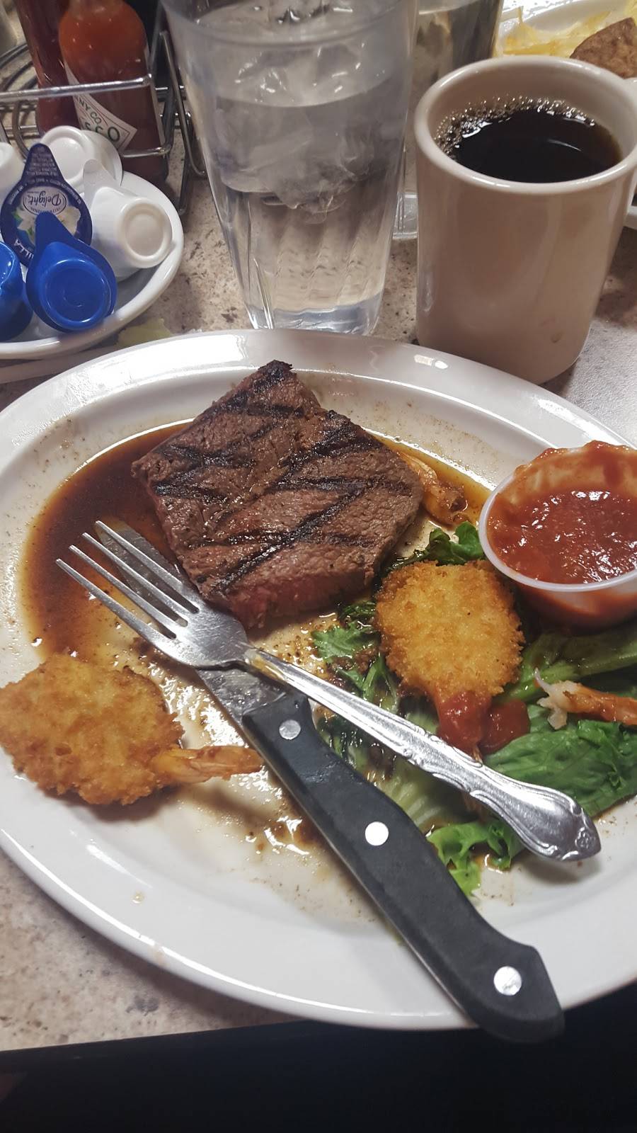 Arcadia Family Restaurant | restaurant | 615 Dettloff Dr, Arcadia, WI 54612, USA | 6083231134 OR +1 608-323-1134