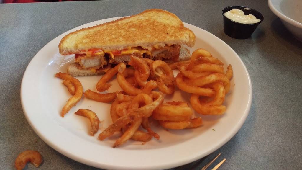 Genes Place To Dine | restaurant | 3730 Rocky River Dr, Cleveland, OH 44111, USA | 2162521741 OR +1 216-252-1741