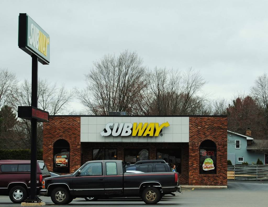 Subway | restaurant | 3810 8th St S, Wisconsin Rapids, WI 54494, USA | 7154232722 OR +1 715-423-2722