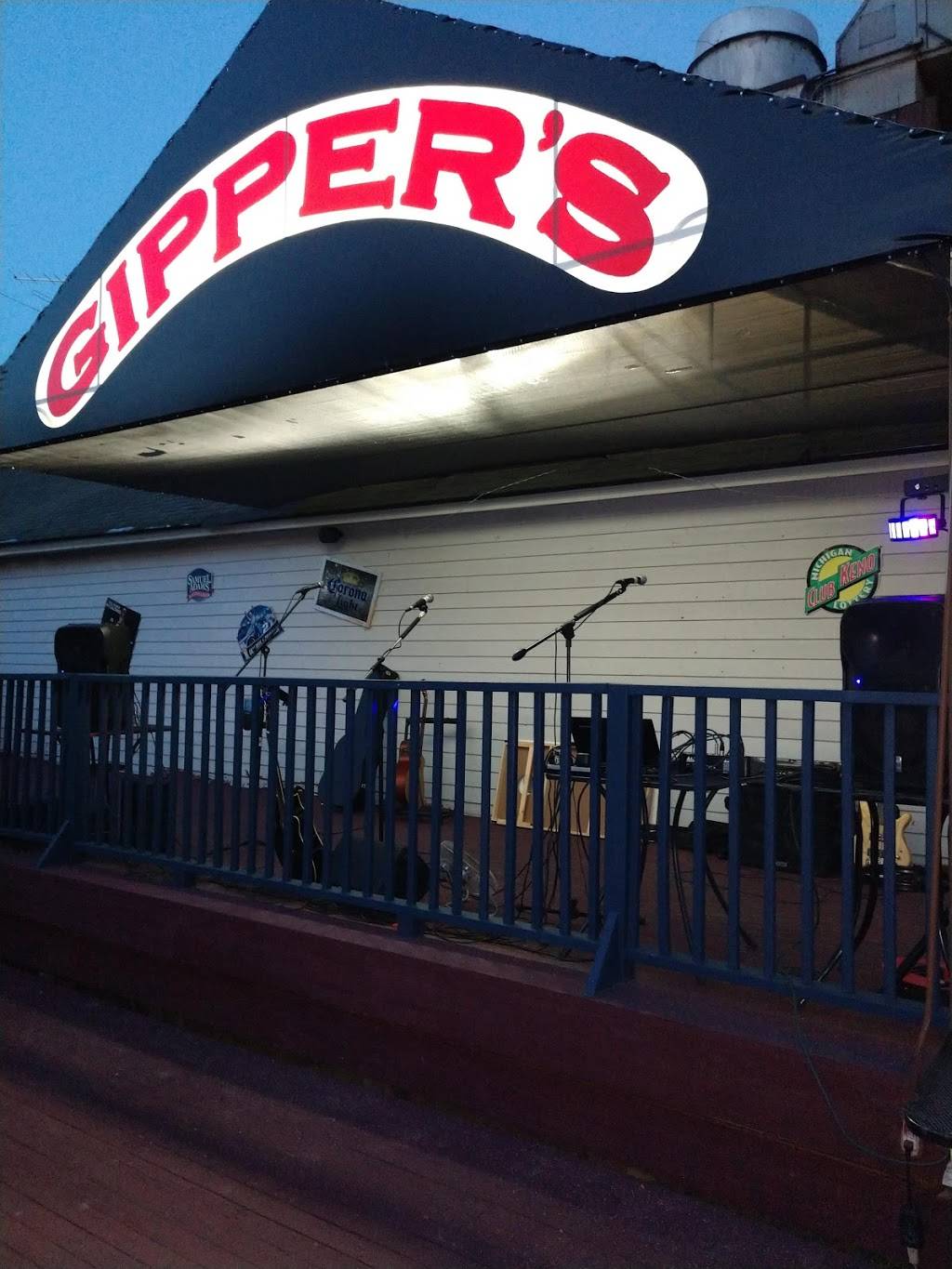 Gippers Sports Bar & Grill | restaurant | 2929 Kraft Ave SE, Grand Rapids, MI 49512, USA | 6165510841 OR +1 616-551-0841