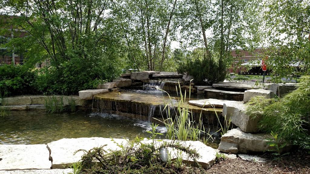 Willow Festival | shopping mall | 840-1090 Willow Rd, Northbrook, IL 60062, USA | 6306452800 OR +1 630-645-2800