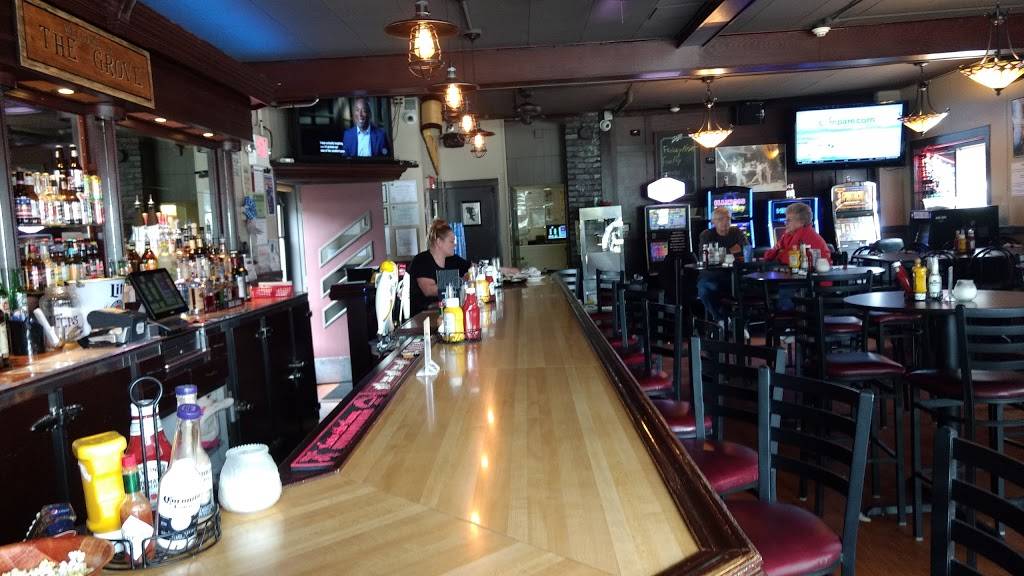 The Grove Pub & Grill | restaurant | 2008 Main St, Spring Grove, IL 60081, USA | 8156750220 OR +1 815-675-0220