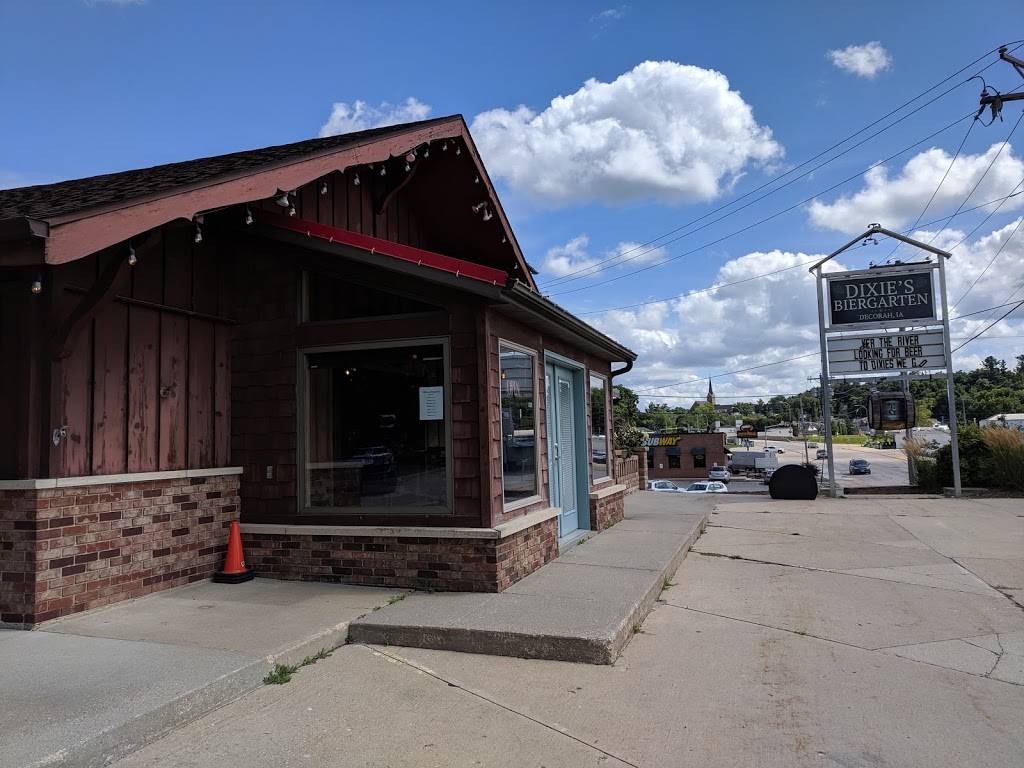 Dixies Biergarten | restaurant | 310 College Dr, Decorah, IA 52101, USA | 5632771295 OR +1 563-277-1295