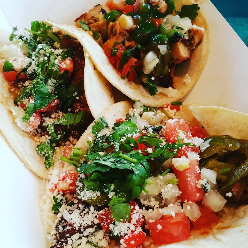 El Jefe Luchador | restaurant | 27 Federal Hwy, Deerfield Beach, FL 33441, USA | 9542465333 OR +1 954-246-5333