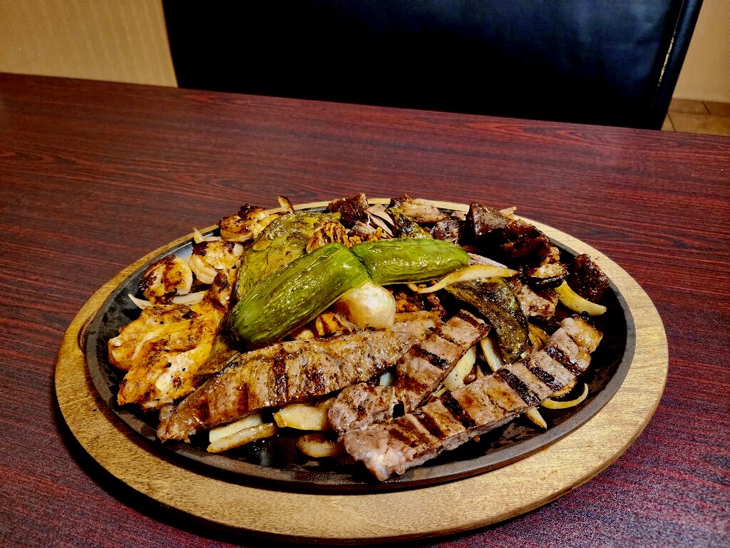 El Habanero Mexican Grill | restaurant | 7530 McMinnville Hwy, Morrison, TN 37357, USA | 9319540368 OR +1 931-954-0368