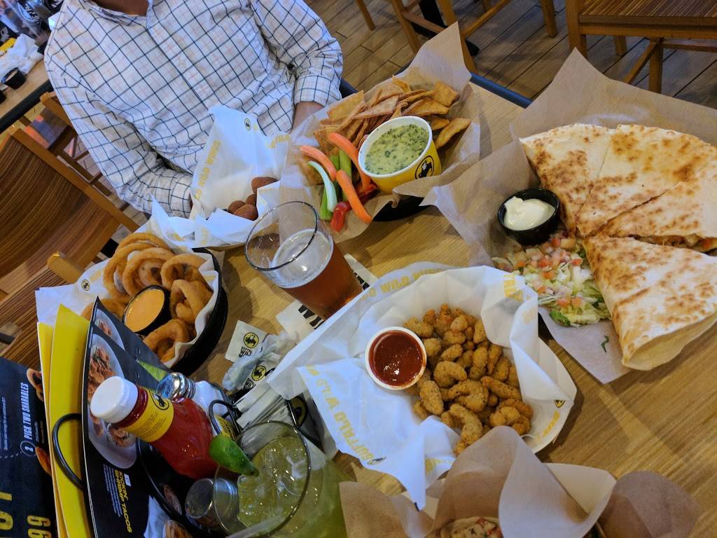 Buffalo Wild Wings | restaurant | 2241 Route 1 South, North Brunswick Township, NJ 08902, USA | 7322979413 OR +1 732-297-9413