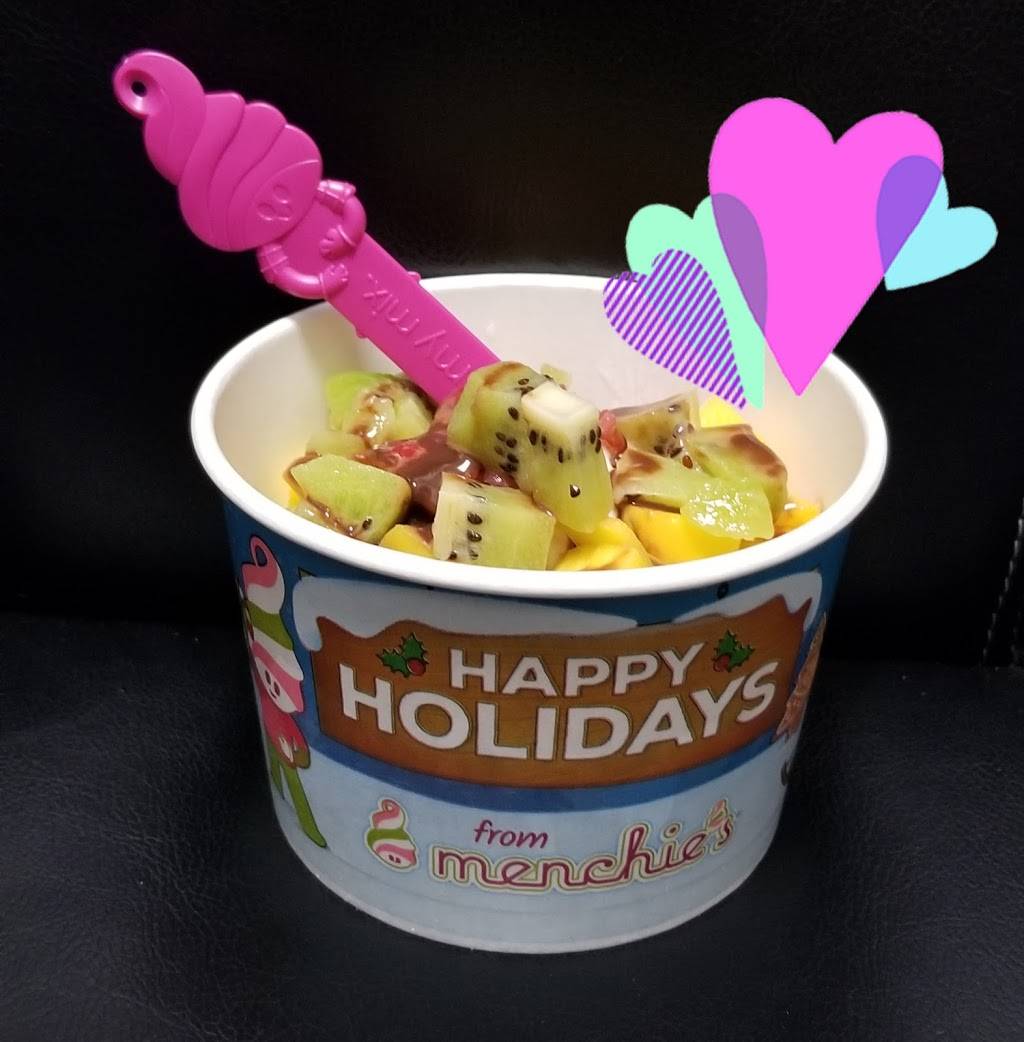 Menchies Frozen Yogurt | bakery | 9685 Lake Nona Village Pl, Orlando, FL 32827, USA | 4078564811 OR +1 407-856-4811