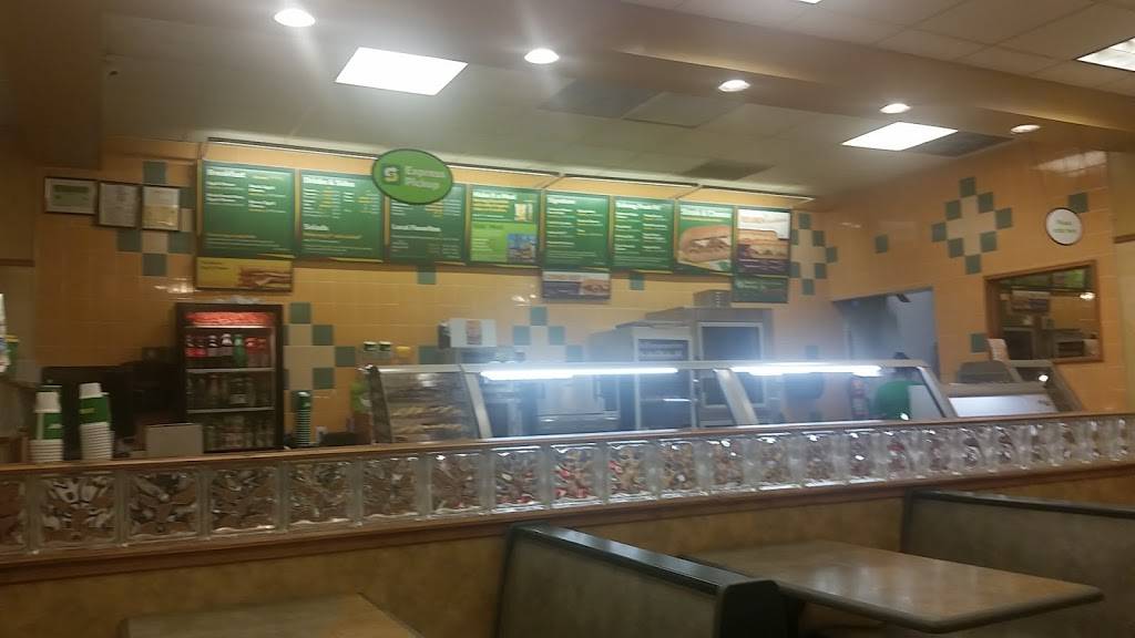 Subway | restaurant | 1076 S Main St, Red Bluff, CA 96080, USA | 5305289600 OR +1 530-528-9600