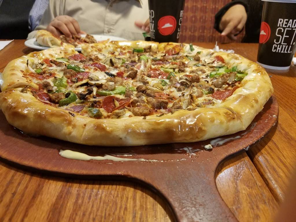 Pizza Hut | restaurant | 883 E Semoran Blvd, Apopka, FL 32703, USA | 4078861729 OR +1 407-886-1729
