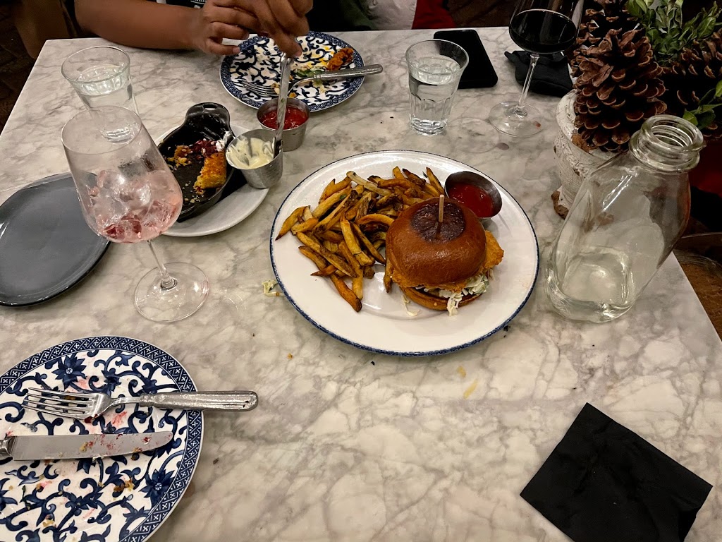 Blue Door Kitchen & Garden | restaurant | 52 W Elm St, Chicago, IL 60610, USA | 3125734000 OR +1 312-573-4000