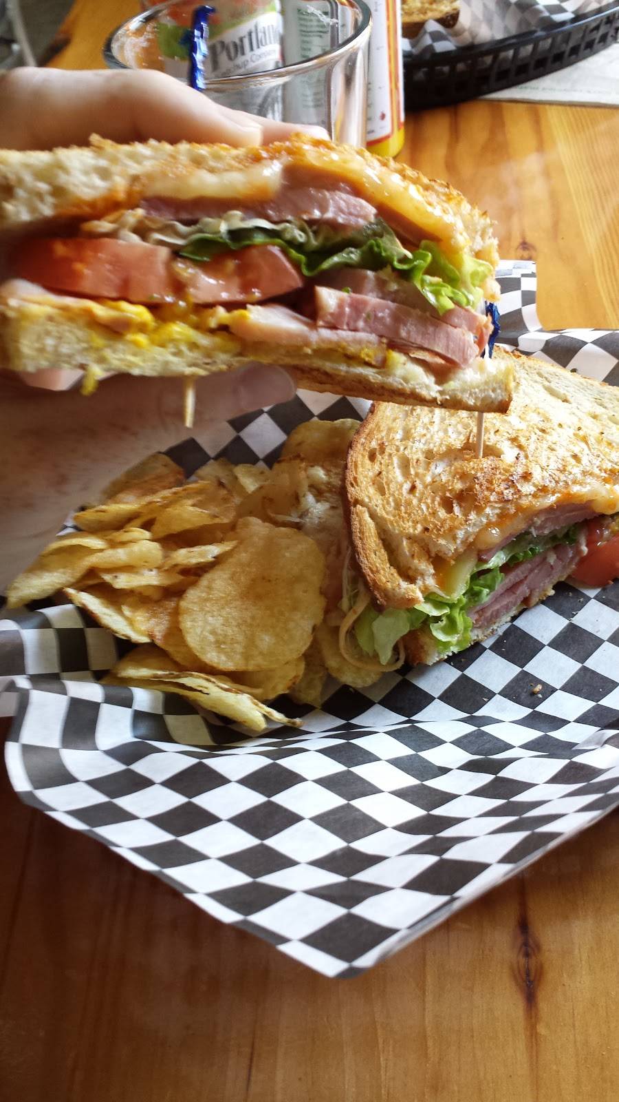 Hop N Cork | restaurant | 17450 Lower Boones Ferry Rd, Lake Oswego, OR 97035, USA | 5033055903 OR +1 503-305-5903