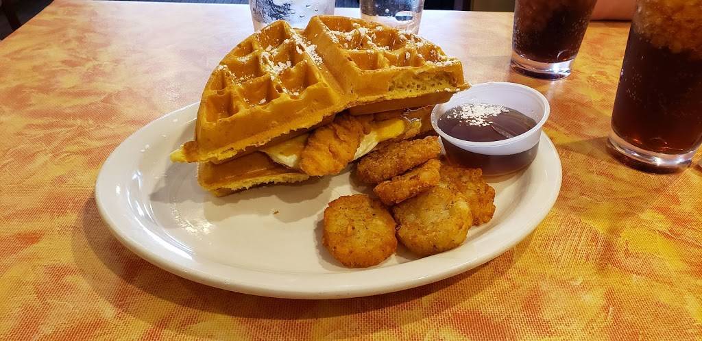 The Echo Restaurant | restaurant | 3510 Edwards Rd, Cincinnati, OH 45208, USA | 5133212816 OR +1 513-321-2816