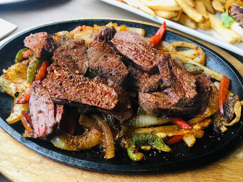 Crabby Joes Bar • Grill | restaurant | 670 Oxford St W, London, ON N6H 1T9, Canada | 5196576888 OR +1 519-657-6888